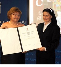 S. Jelena Lončar – dobitnica Državne nagrade za humanitarni rad 